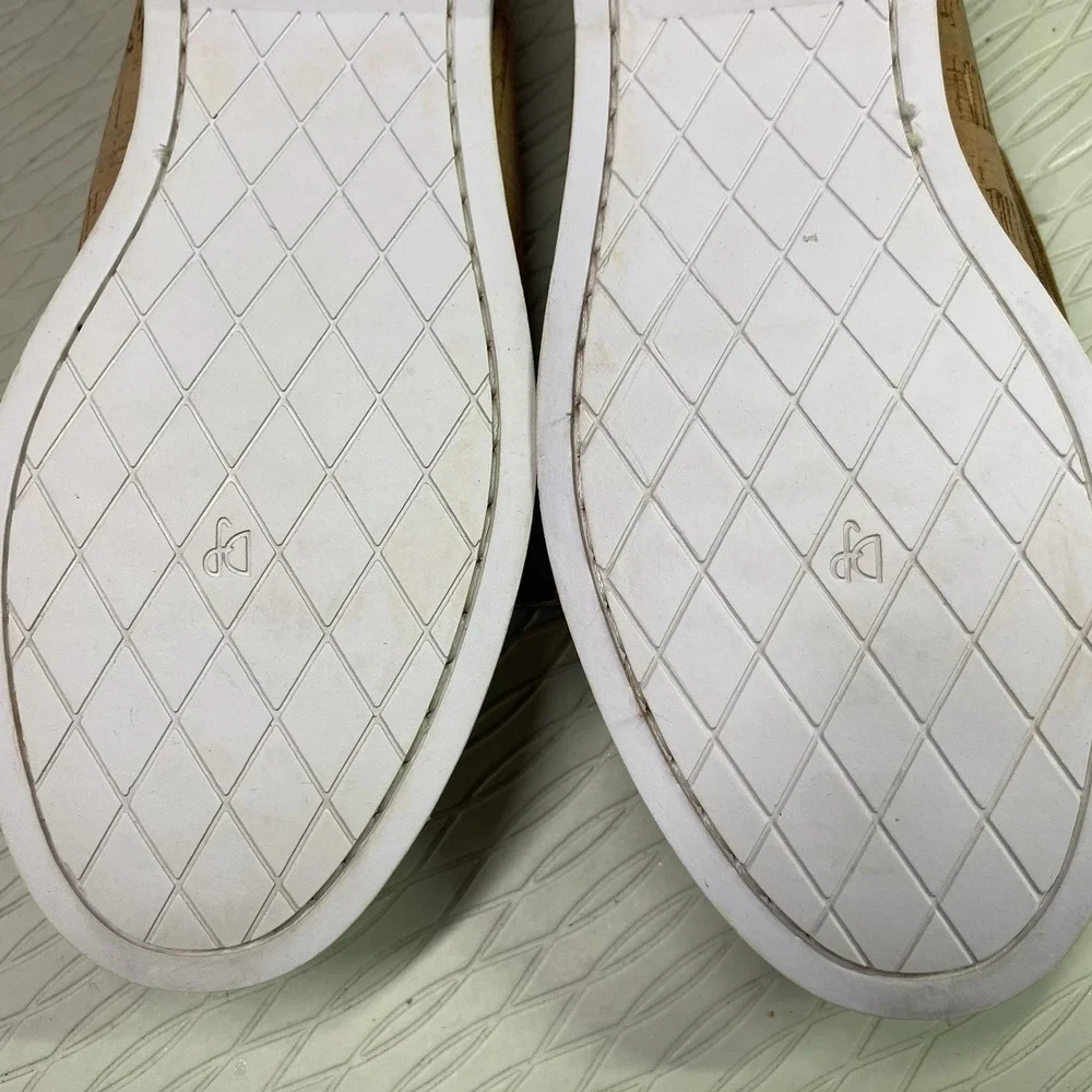 Donald J. Pliner Tan Cork Women's Boat Loafer Shoes with silver Buttons‎ Sz.5.5M